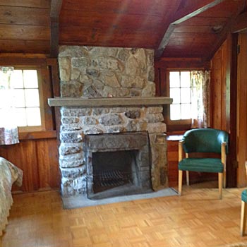 Accommodations and cabins - Addison's Bungalows